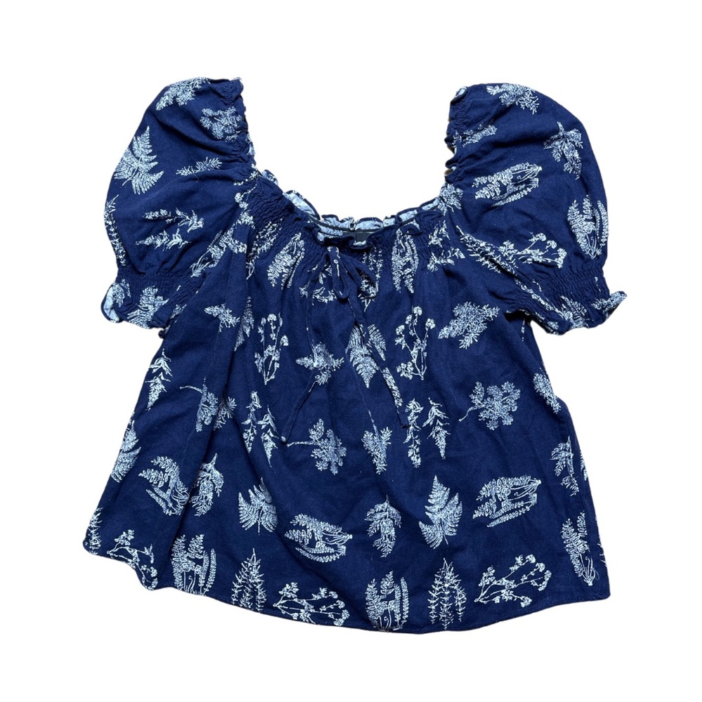 Pomander Place Tuckernuck Linen Blouse Large Quiet Luxury Ruffle Smocked Preppy